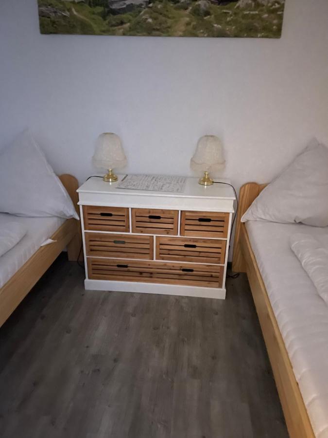 Wohnunghahnenkleeld Goslar Buitenkant foto